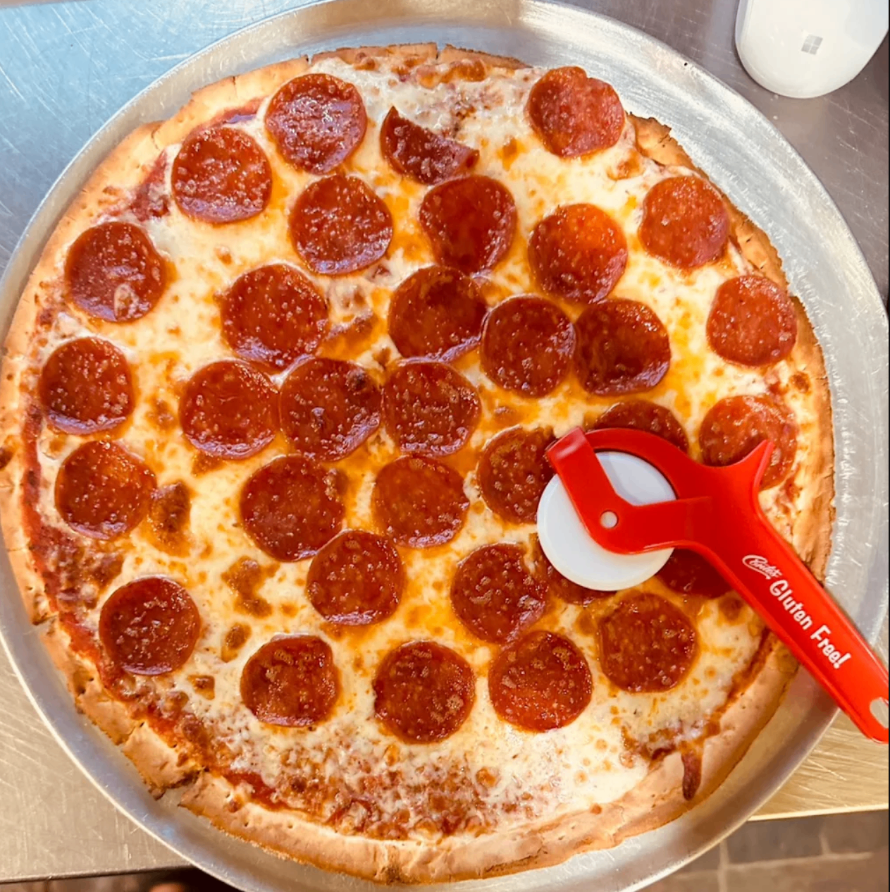 Gluten-free pepperoni pizza