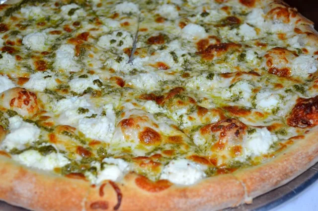 Pesto and ricotta pizza